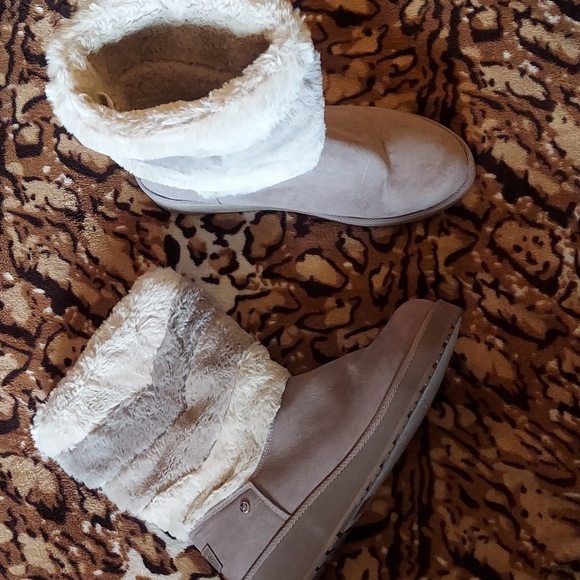 London Fog faux fur booties 9.5M - Picture 3 of 9